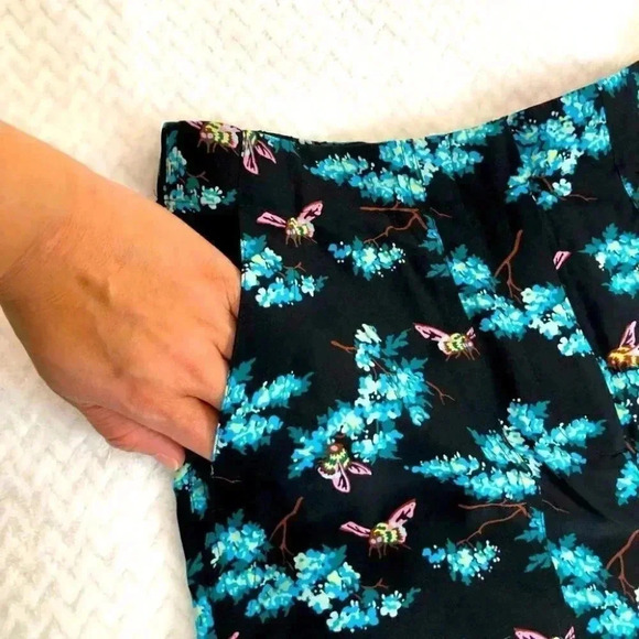 J.Crew Sz 8 Silk straight-leg pant in botanical bees print NWT - Picture 7 of 12